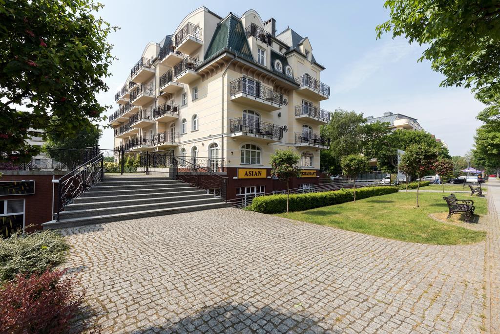 Apartamenty Trzy Korony By Noclegi Renters Swinemünde Exterior foto